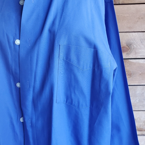 🟢 NWOT Van Heusen button up - Picture 4 of 8